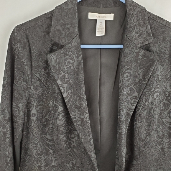 Paisley print Chico's blazer size 0 - Picture 3 of 6